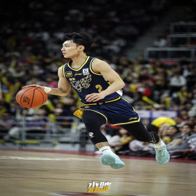 巴塞罗那签表揭晓引发球迷热议 - MKSPORT